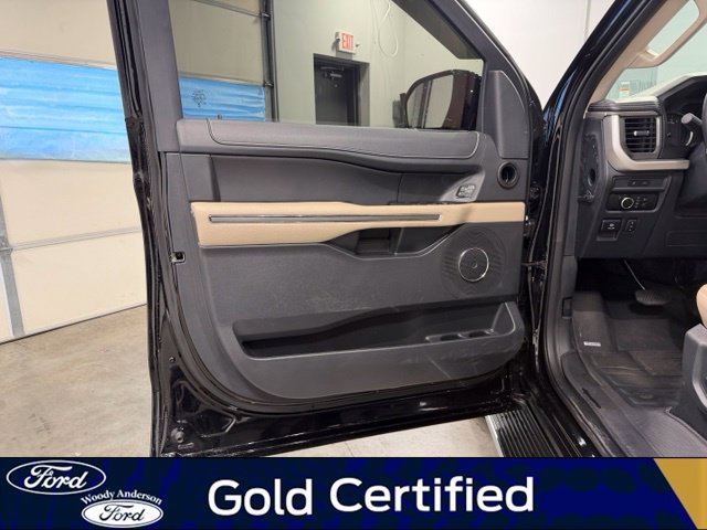 Certified 2023 Ford Expedition Max XLT RWD image 23
