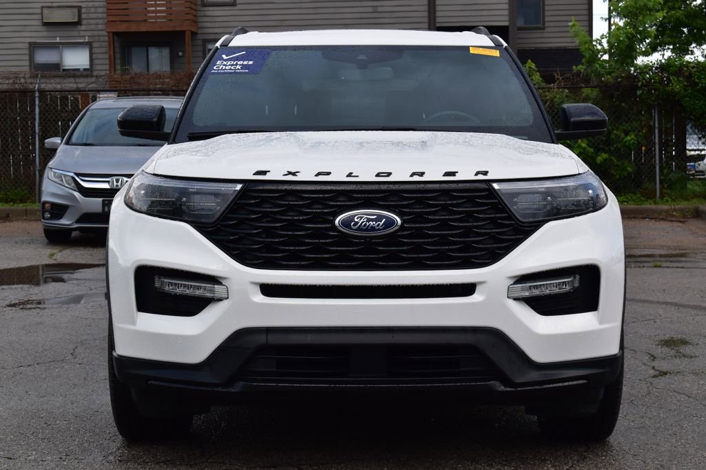 Certified 2024 Ford Explorer ST-Line w/ Class IV Trailer Tow Package AWD/4WD image 2