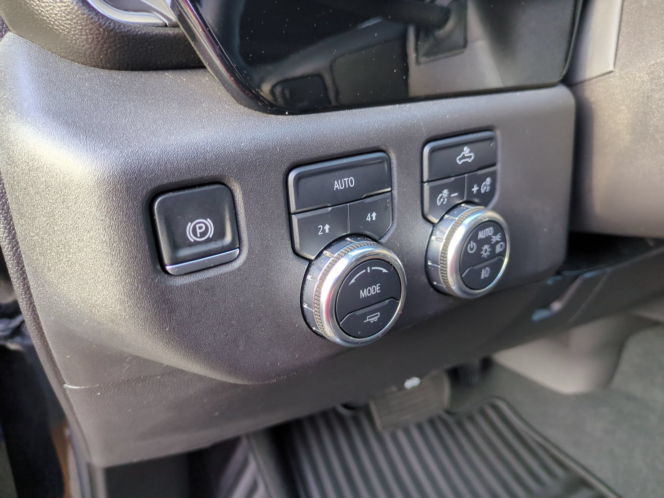 Used 2024 GMC Sierra 1500 Elevation AWD/4WD image 18
