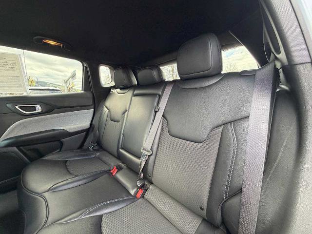 Used 2024 Jeep Compass Latitude image 24