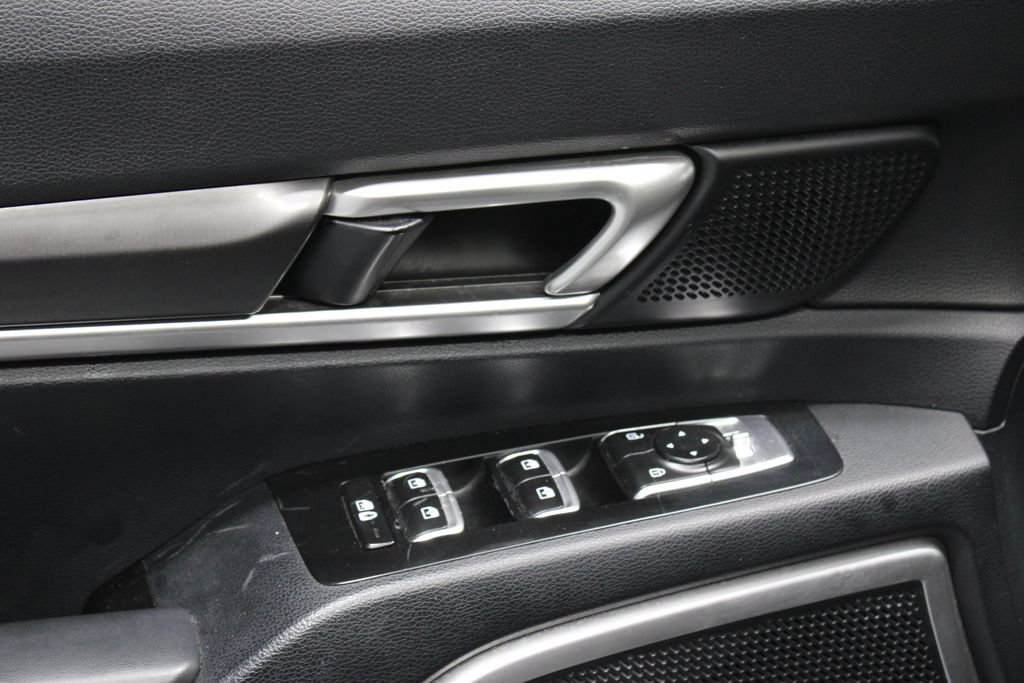 Used 2024 Kia Telluride LX FWD image 21