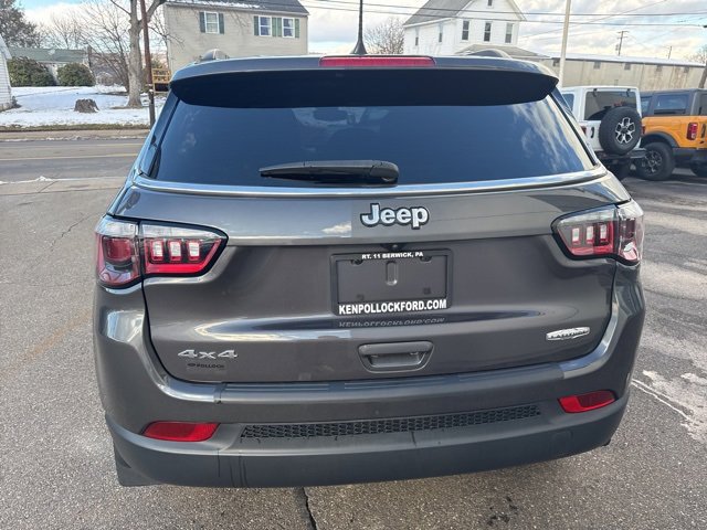 Used 2024 Jeep Compass Latitude image 7