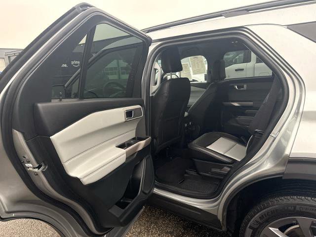 Certified 2023 Ford Explorer XLT w/ Equipment Group 202A image 10