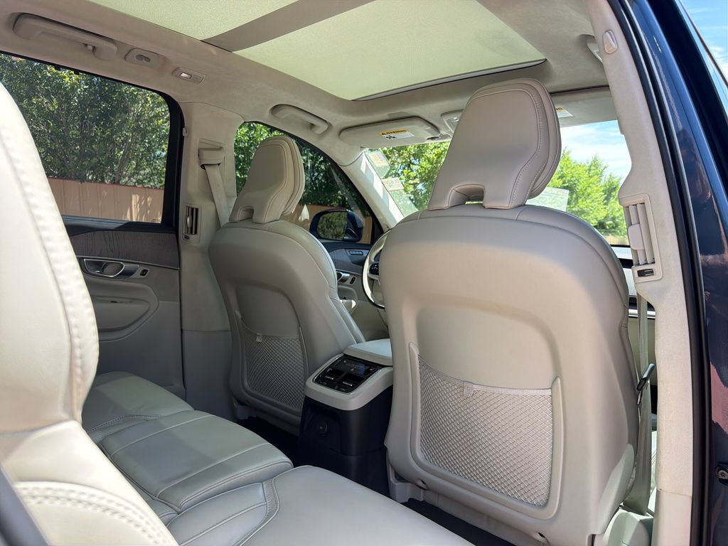 Used 2023 Volvo XC90 T8 Ultimate w/ Lounge Package AWD/4WD image 33