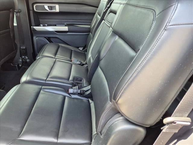 Certified 2022 Ford Explorer XLT w/ Equipment Group 202A RWD image 17