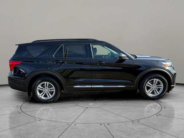 Certified 2023 Ford Explorer XLT w/ Class IV Trailer Tow Package AWD/4WD image 12