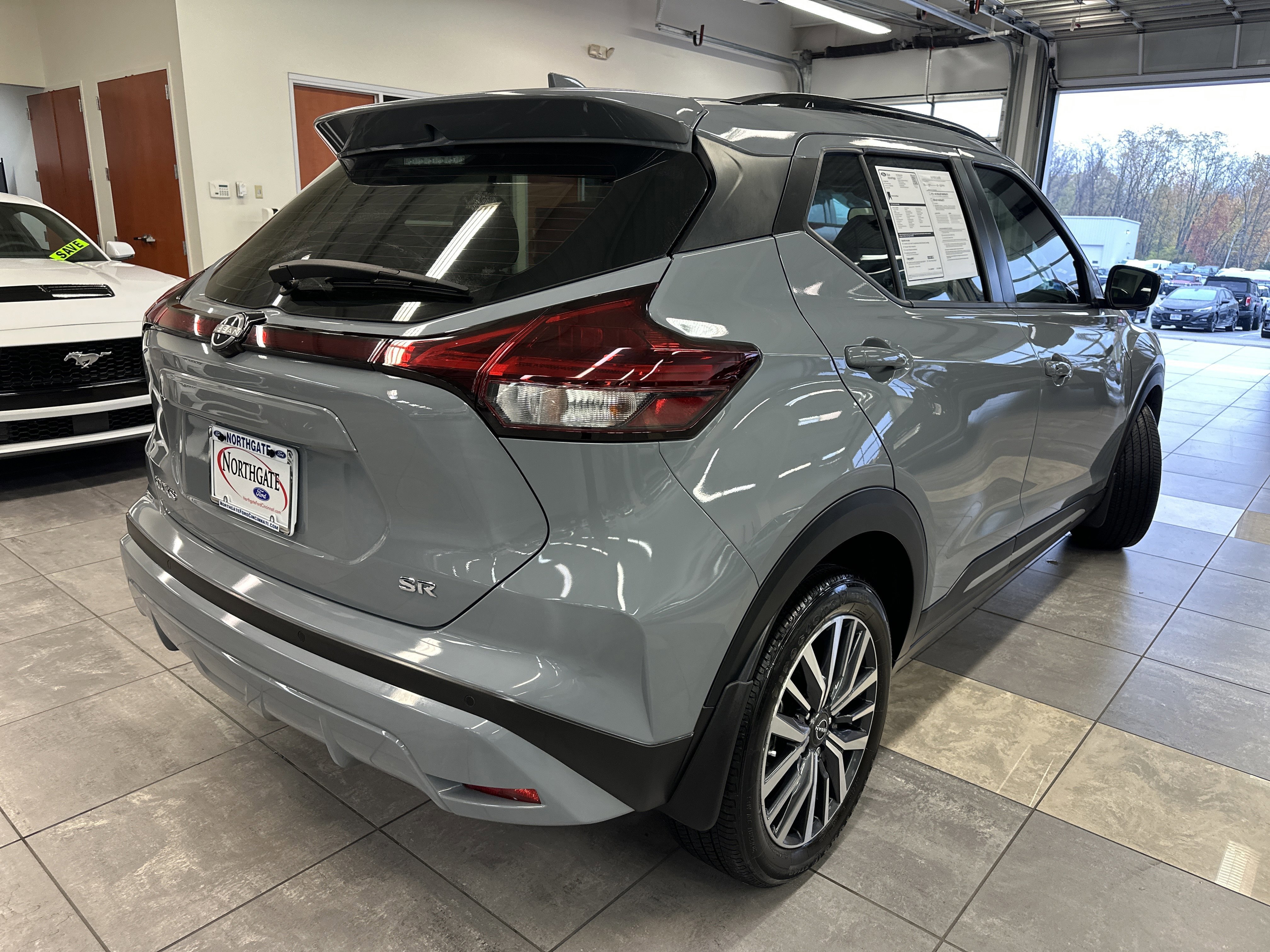 Used 2024 Nissan Kicks SR w/ SR Premium Package image 5