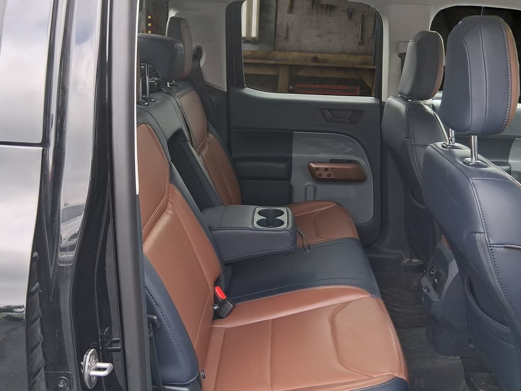 Certified 2024 Ford Maverick Lariat w/ FX4 Off-Road Package AWD/4WD image 11