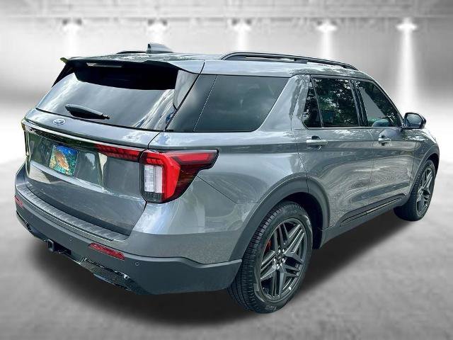 Certified 2026 Ford Explorer ST-Line w/ ST-Line Street Pack RWD image 5