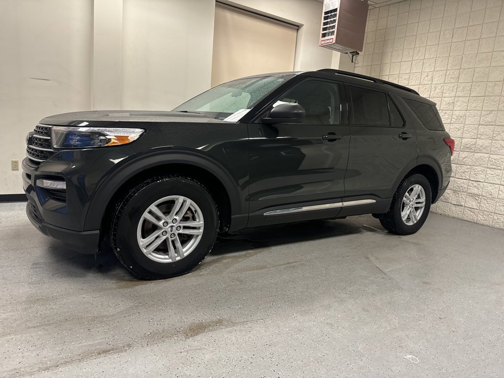 Certified 2022 Ford Explorer XLT w/ Equipment Group 202A image 39