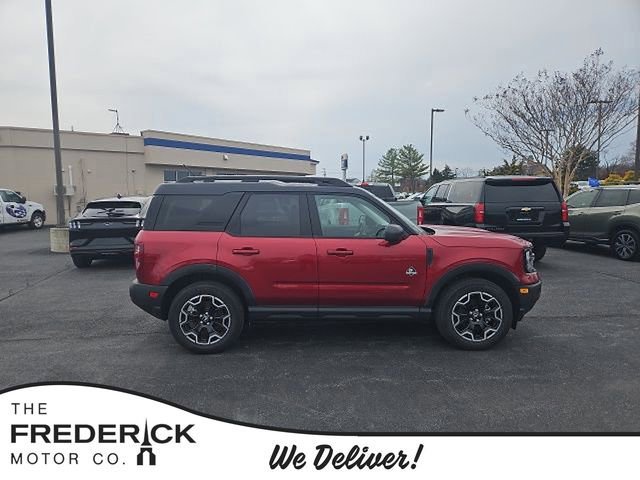 Certified 2025 Ford Bronco Sport Outer Banks w/ Outer Banks Tech Package+ image 2