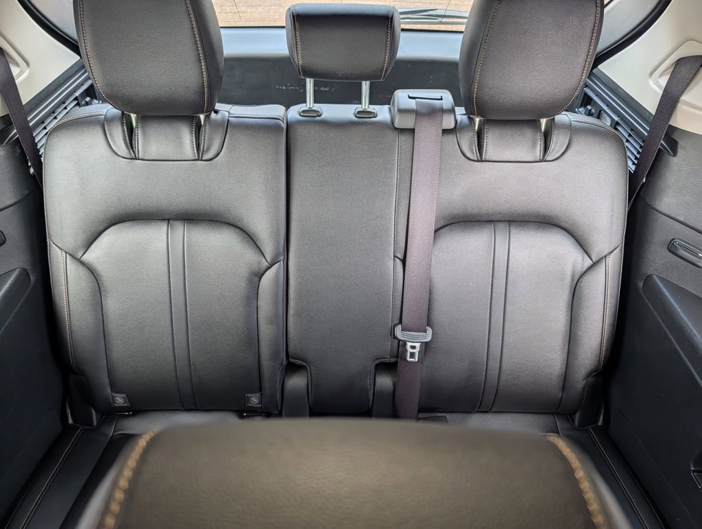 Used 2024 MAZDA CX-90 3.3 Turbo w/ Preferred Plus image 15