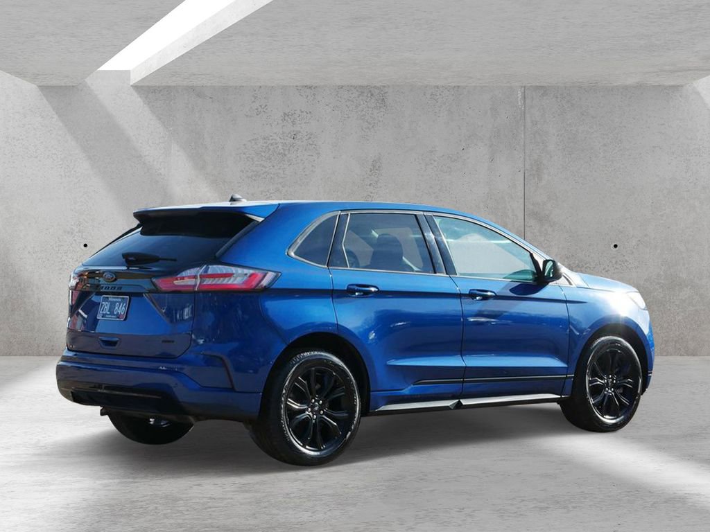Certified 2022 Ford Edge SE w/ Black Appearance Package AWD/4WD image 3