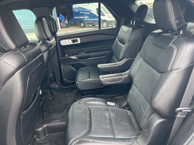 Certified 2020 Ford Explorer ST w/ Premium Technology Package AWD/4WD image 4
