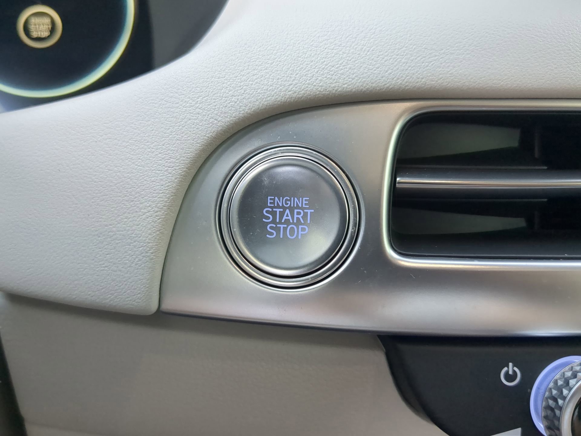 Used 2025 Hyundai Palisade Calligraphy FWD image 69