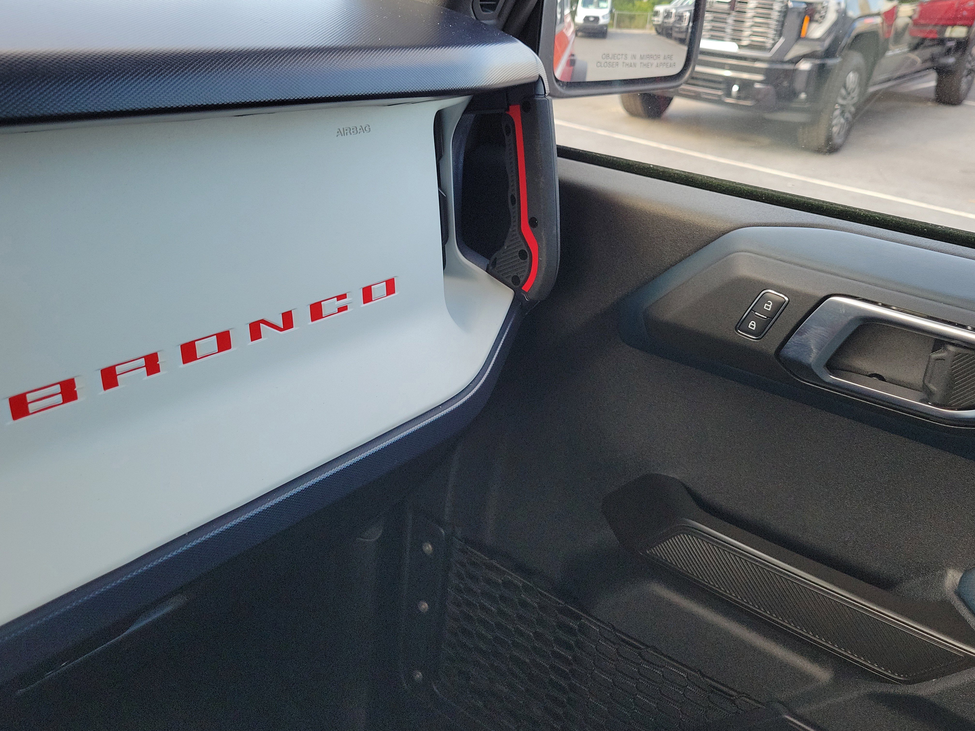 Certified 2024 Ford Bronco Heritage Edition image 26