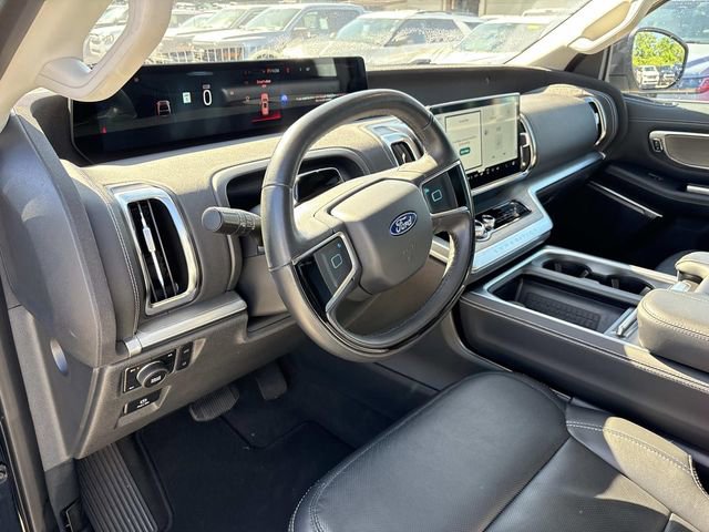 Certified 2025 Ford Expedition Platinum AWD/4WD image 26