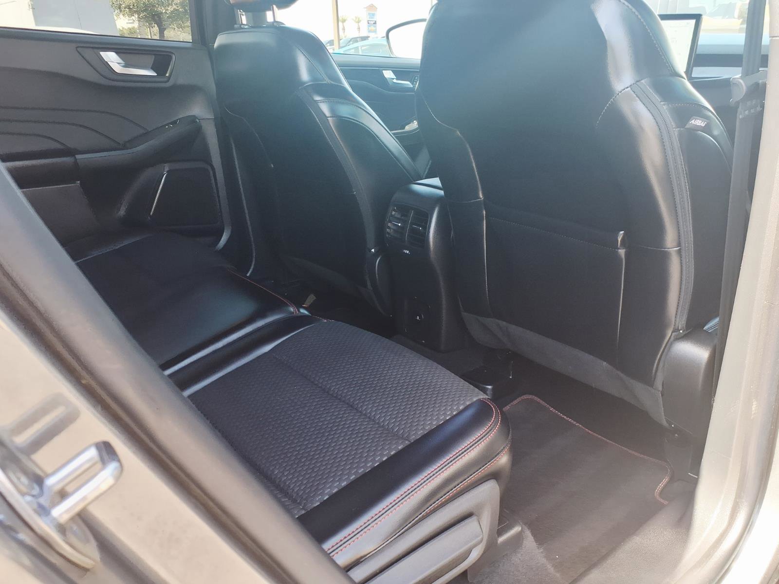 Certified 2023 Ford Escape ST-Line w/ Tech Pack #1 FWD image 13
