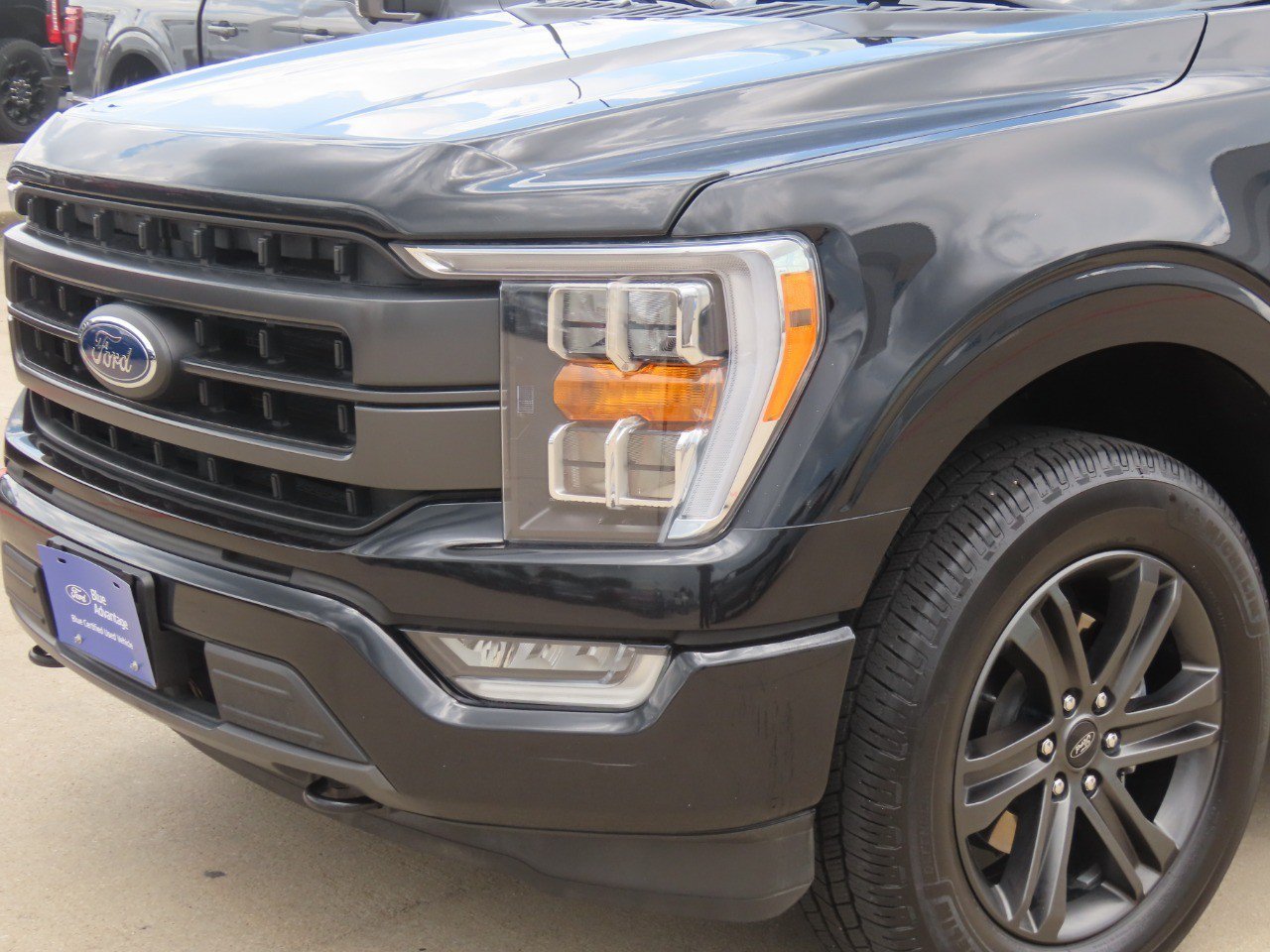 Certified 2022 Ford F150 Lariat AWD/4WD image 3