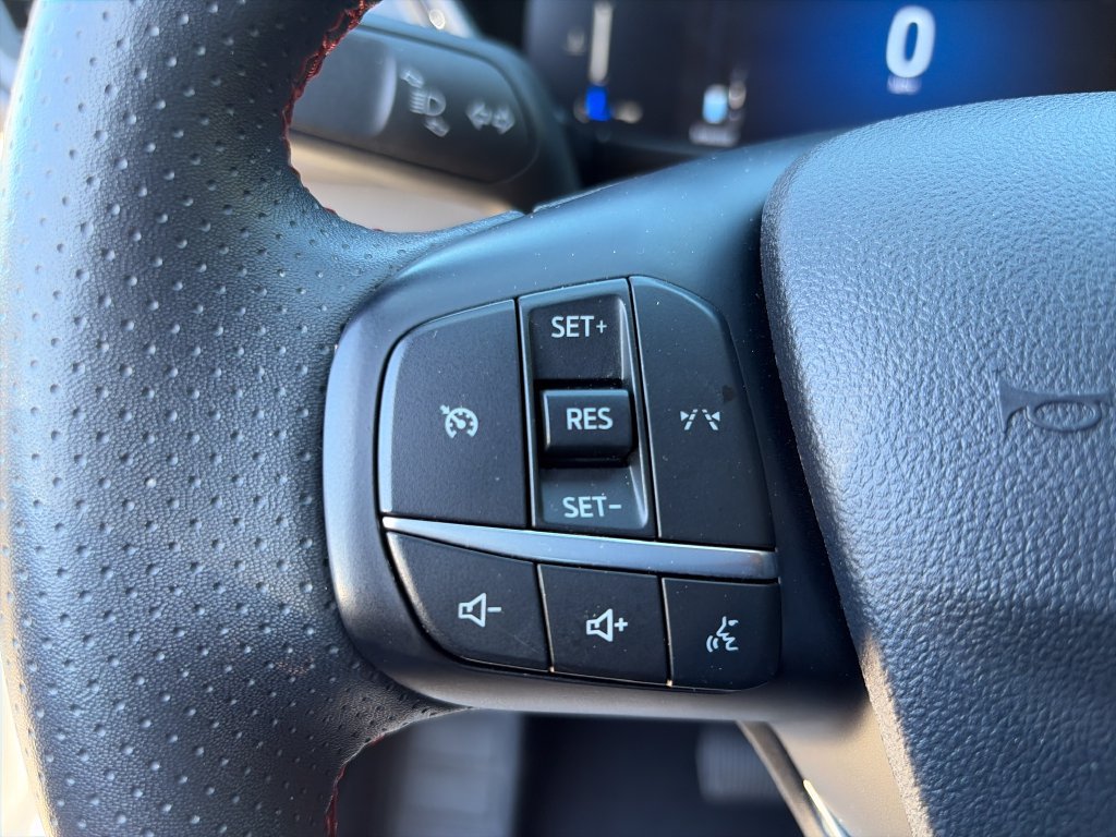 Certified 2025 Ford Escape ST-Line FWD image 12