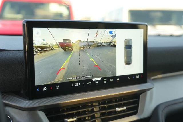 Certified 2025 Ford Explorer Active w/ Active Comfort Package image 29