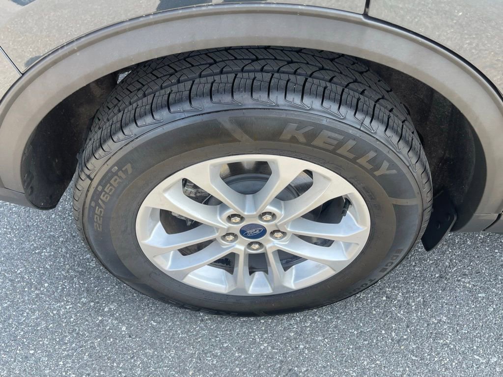 Certified 2022 Ford Escape SE w/ Convenience Package image 12