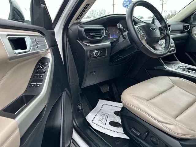 Certified 2023 Ford Explorer XLT w/ Equipment Group 202A AWD/4WD image 14