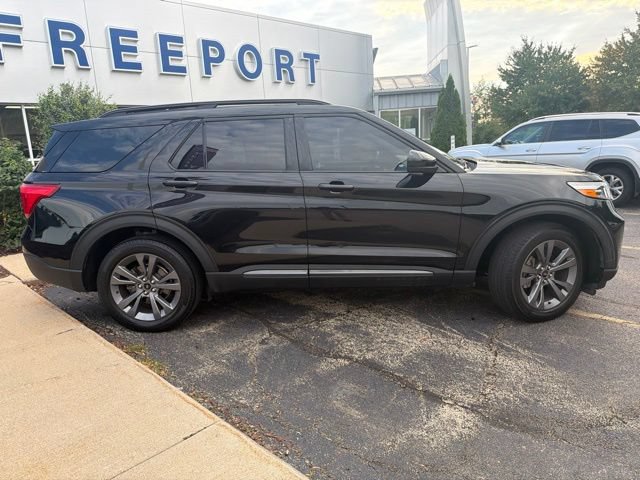 Certified 2023 Ford Explorer XLT w/ Equipment Group 202A AWD/4WD image 8