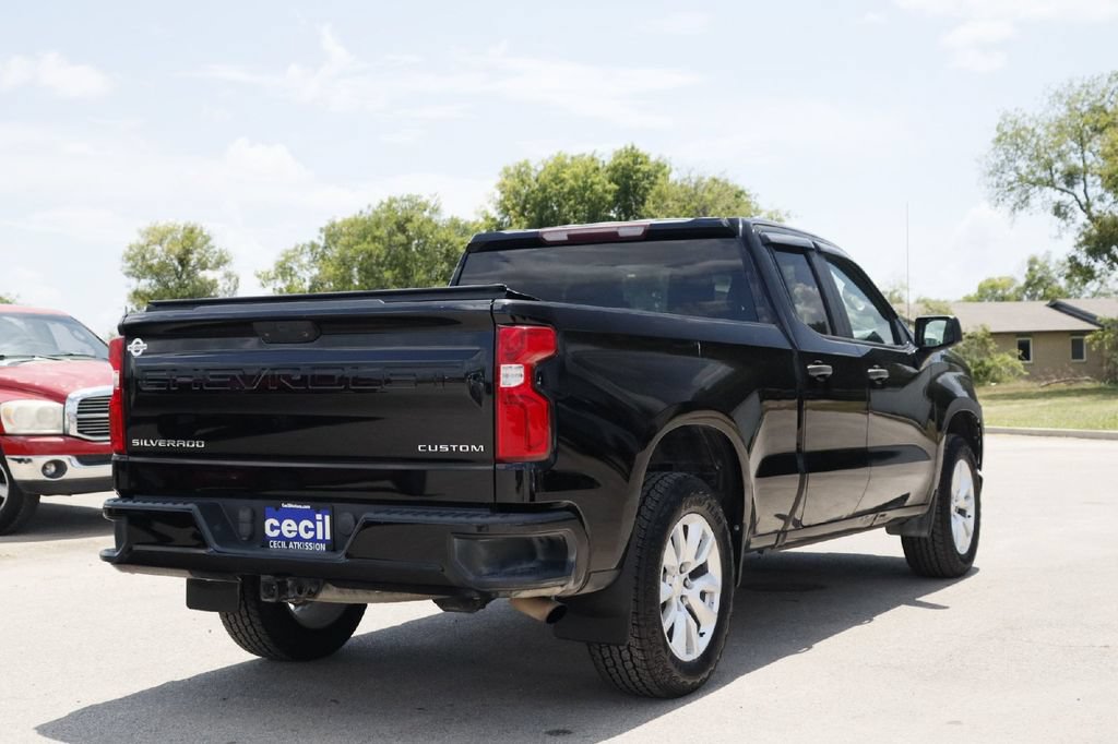 Used 2021 Chevrolet Silverado 1500 Custom AWD/4WD image 31