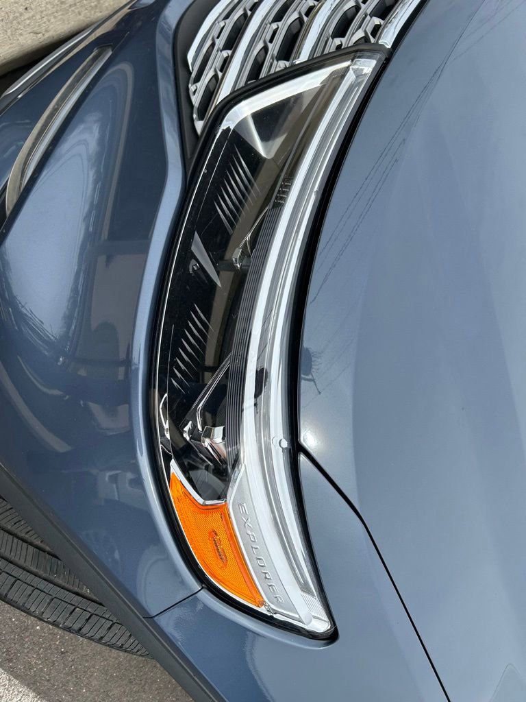 Certified 2021 Ford Explorer Limited w/ Equipment Group 301A image 35