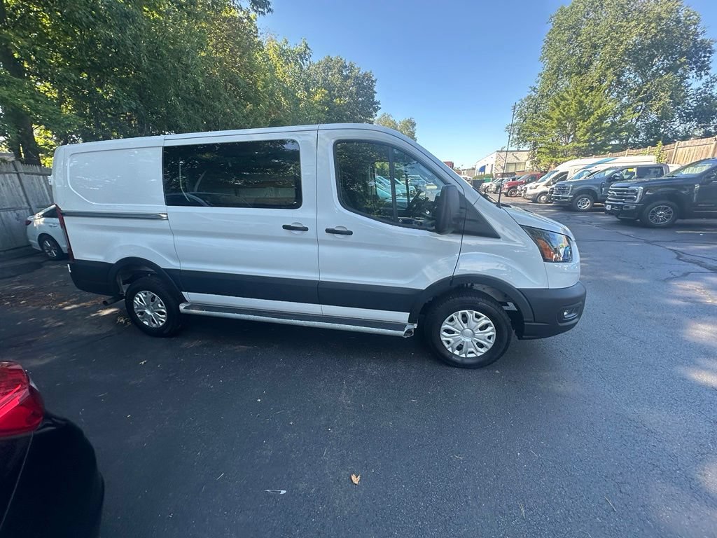 Certified 2025 Ford Transit 250 Low Roof w/ Exterior Upgrade Package RWD image 4