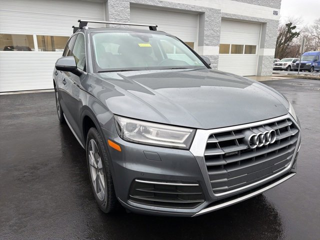 Used 2020 Audi Q5 2.0T Premium w/ Convenience Package image 2