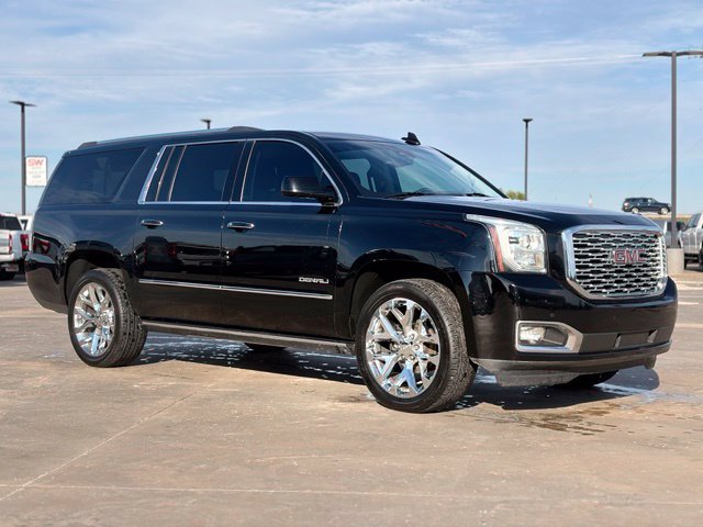 Used 2020 GMC Yukon XL Denali w/ Denali Premium Package AWD/4WD image 1