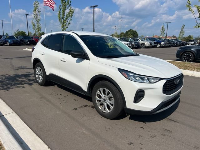 Certified 2023 Ford Escape Active AWD/4WD image 3