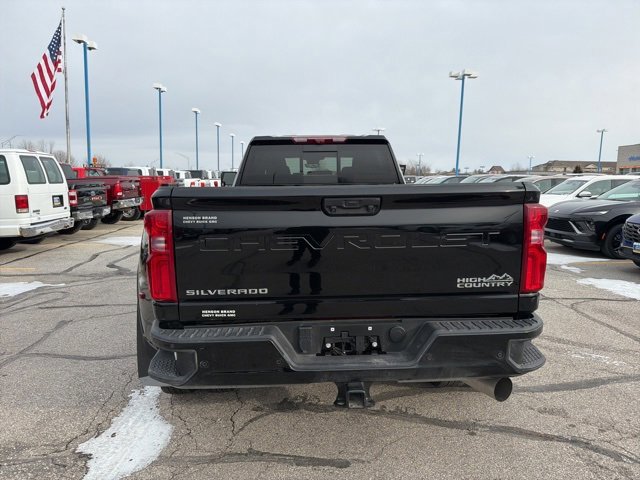 Used 2025 Chevrolet Silverado 3500 High Country w/ High Country Premium Package image 5