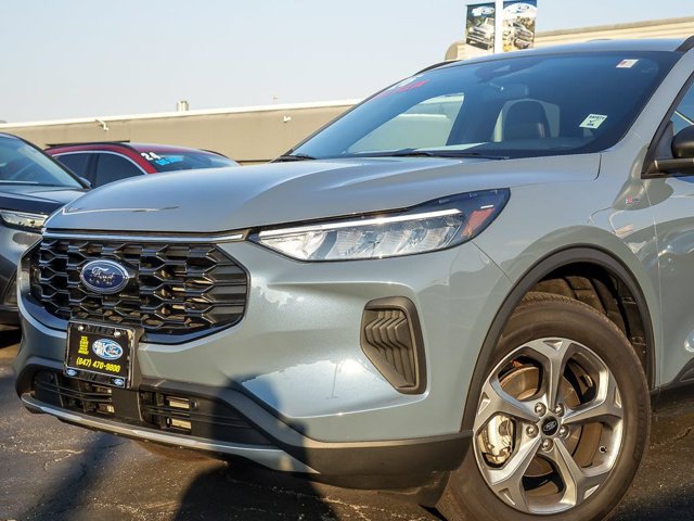 Certified 2026 Ford Escape ST-Line w/ Tech Pack #1 AWD/4WD image 3