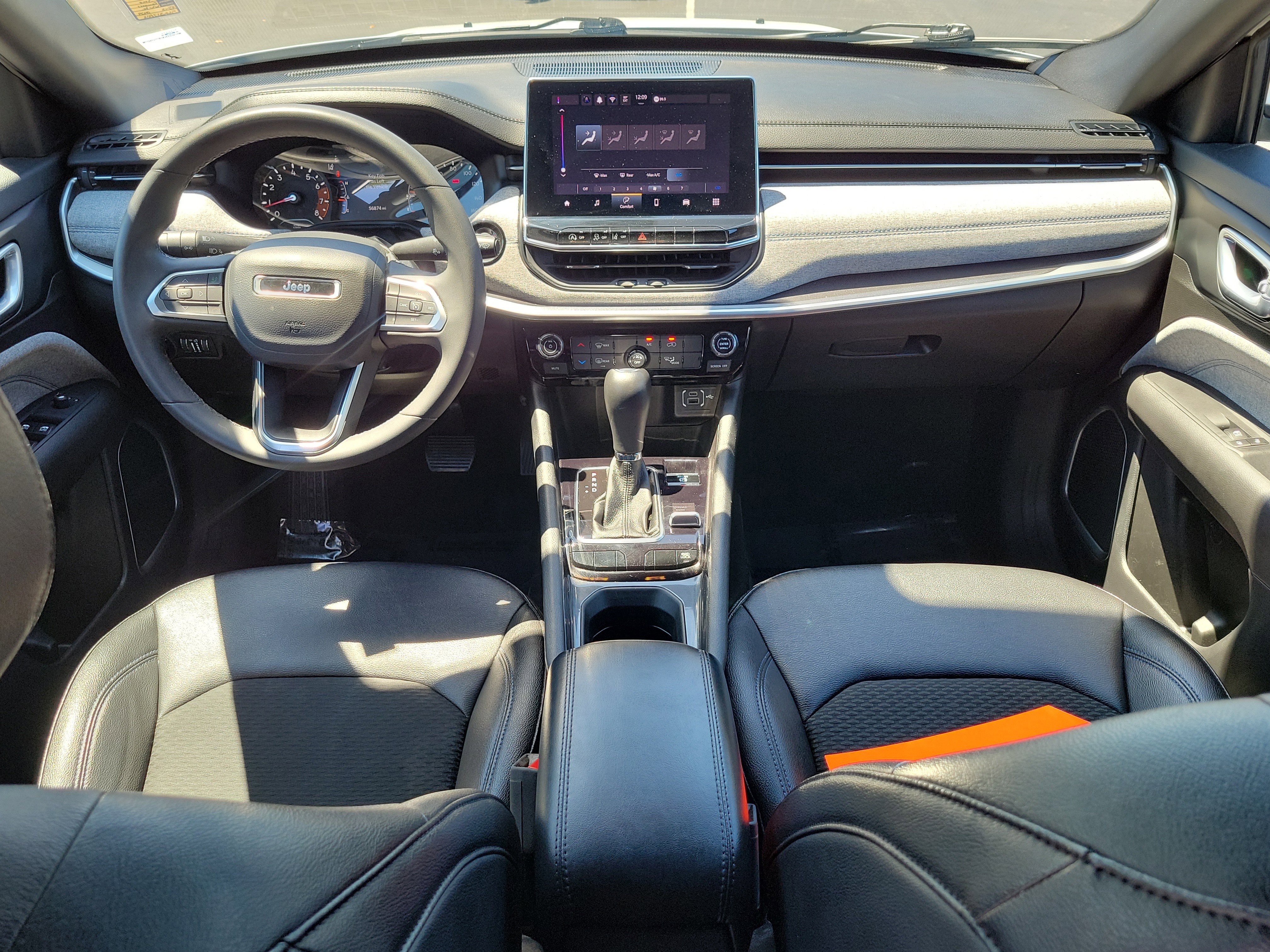 Used 2024 Jeep Compass Latitude AWD/4WD image 15