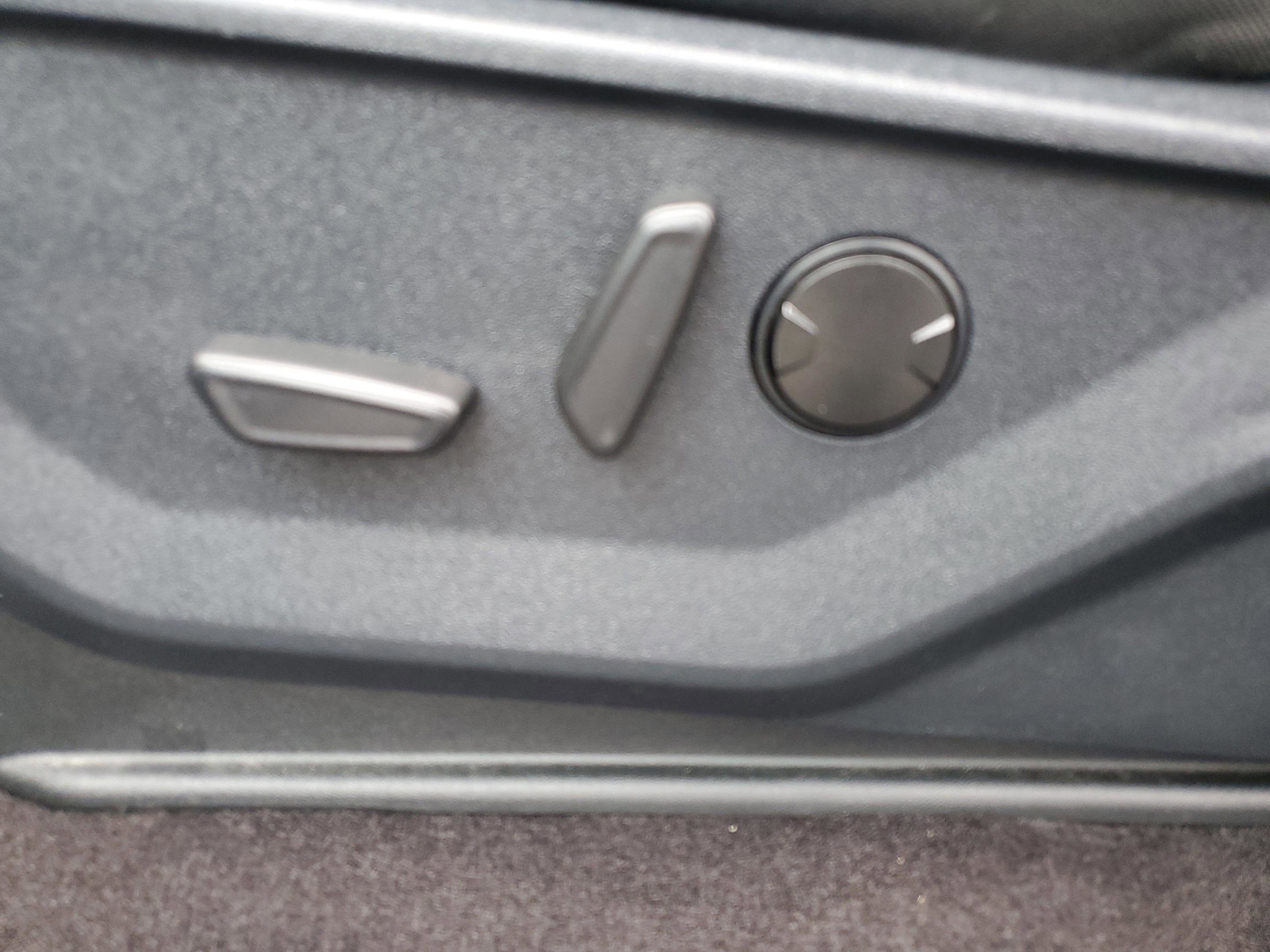 Certified 2023 Ford F150 XLT w/ Equipment Group 302A High image 18