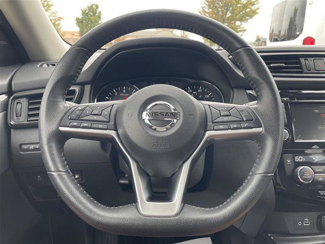 Used 2020 Nissan Rogue SV AWD/4WD image 12
