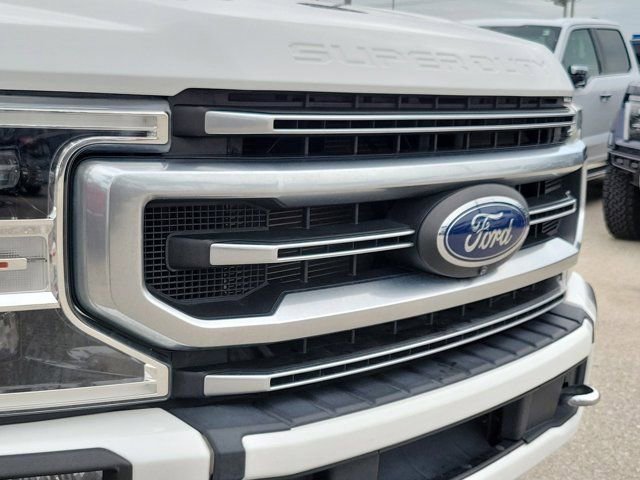 Certified 2022 Ford F250 Platinum w/ Tremor Off-Road Package AWD/4WD image 15