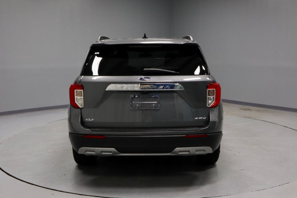 Certified 2022 Ford Explorer XLT w/ Equipment Group 202A AWD/4WD image 11