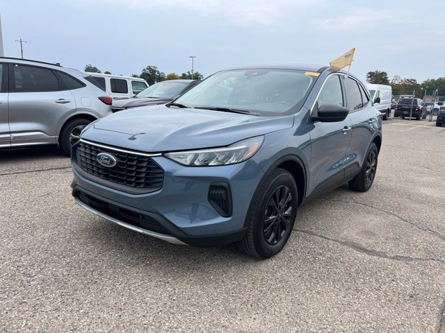 Certified 2024 Ford Escape Active AWD/4WD image 29