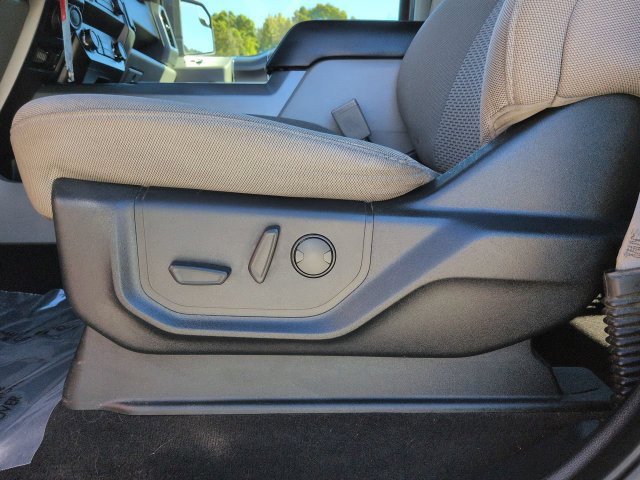 Certified 2019 Ford F150 XLT w/ Equipment Group 302A Luxury AWD/4WD image 29