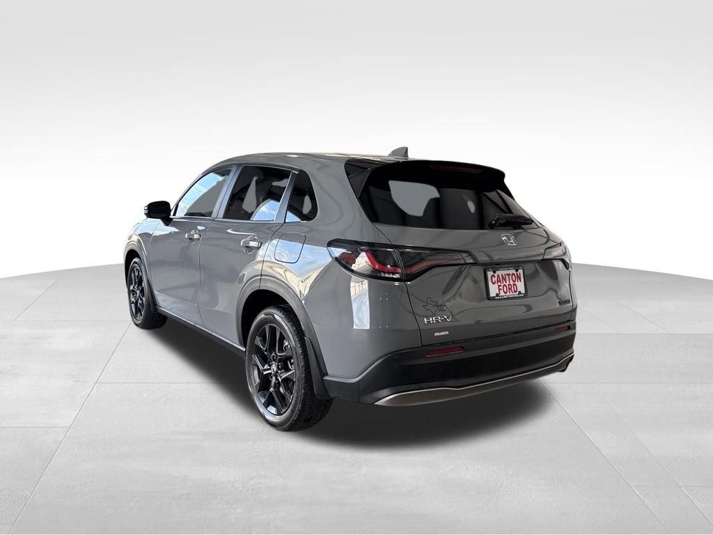 Used 2024 Honda HR-V Sport image 3