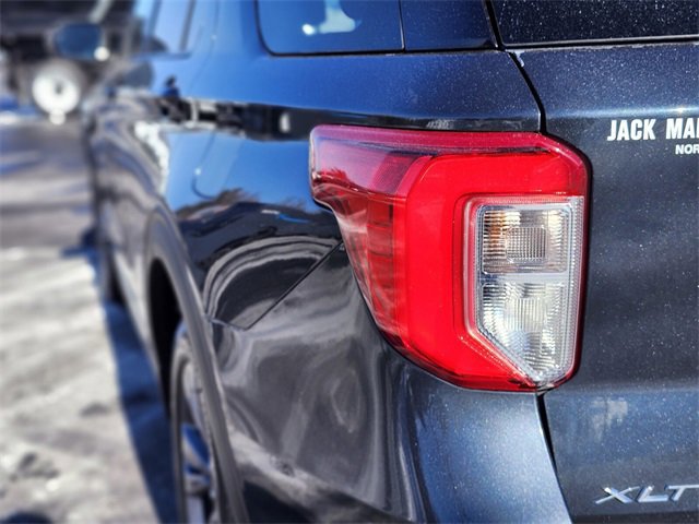 Certified 2022 Ford Explorer XLT w/ Equipment Group 202A image 9