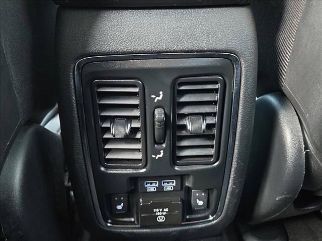 Used 2020 Jeep Grand Cherokee Limited w/ Luxury Group II AWD/4WD image 17