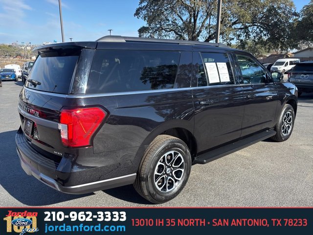 Certified 2024 Ford Expedition Max XLT image 4
