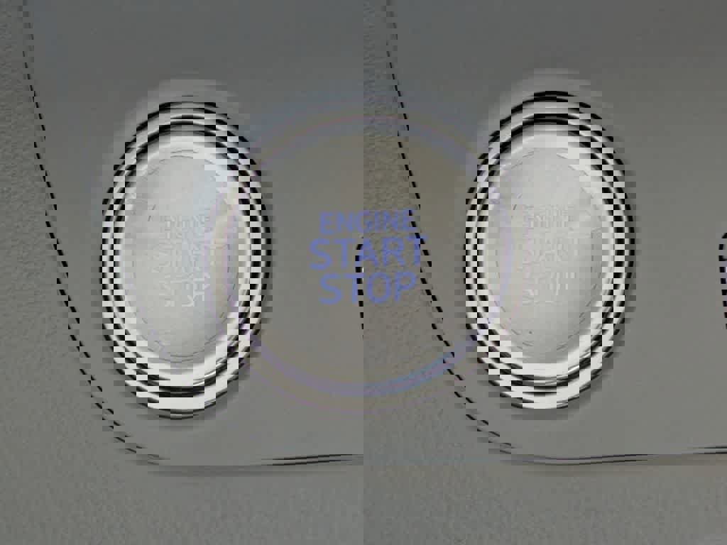 Used 2026 Hyundai Elantra Limited w/ Cargo Package image 36