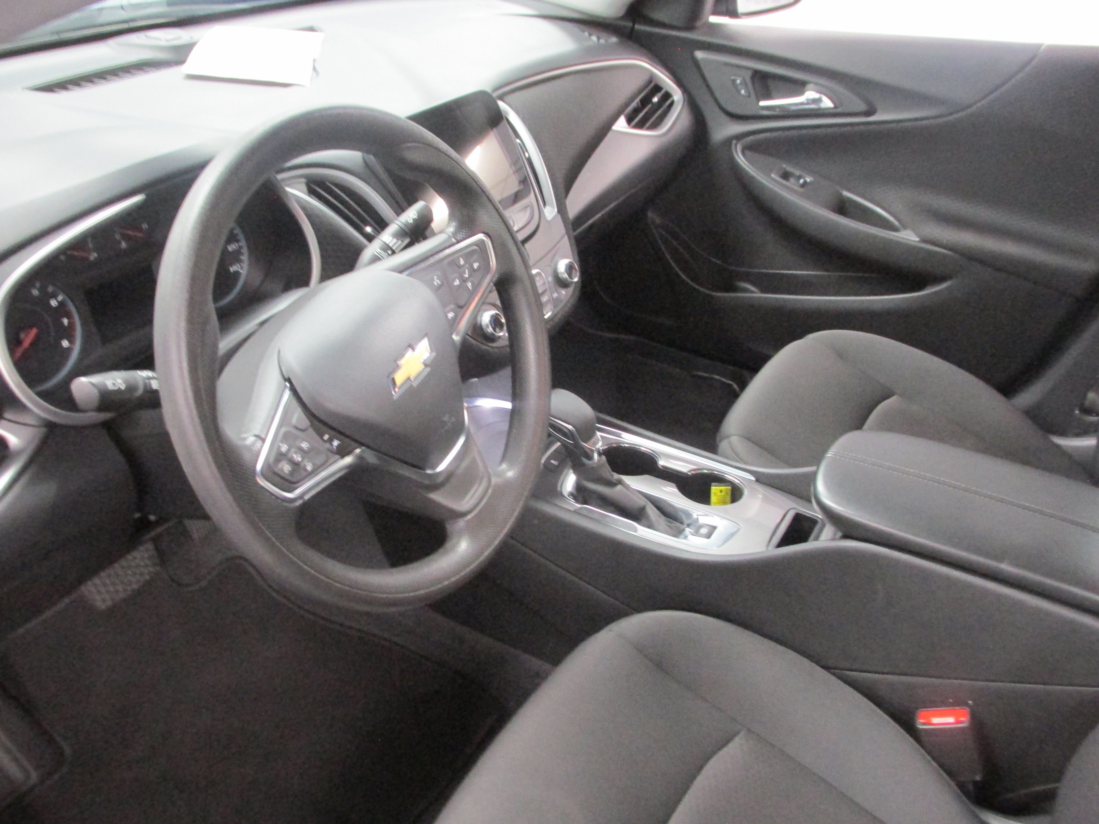 Used 2025 Chevrolet Malibu LT FWD image 21