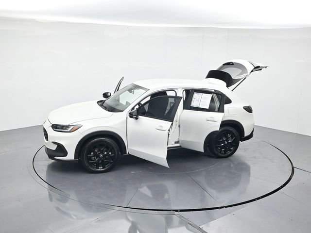 Used 2023 Honda HR-V Sport image 46